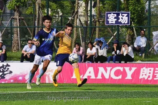 **为何欧洲各国联赛球队竞相角逐欧冠联赛：荣耀、奖金与市场吸引力对比**